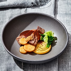 Short rib met polenta en Westmoreland saus Short rib met polenta en Westmoreland saus